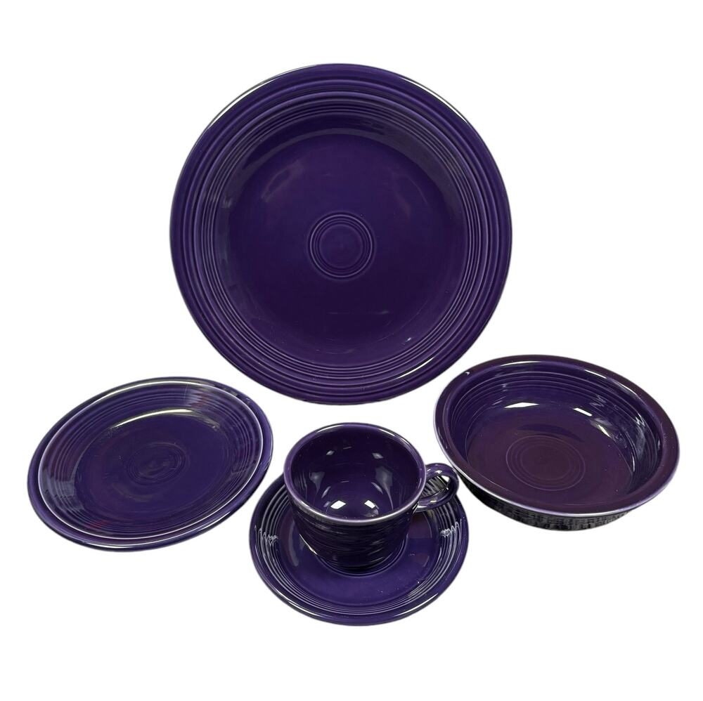 Fiestaware HLC Five 5 Piece Dinnerware Set Plum Purple Vintage Place Setting